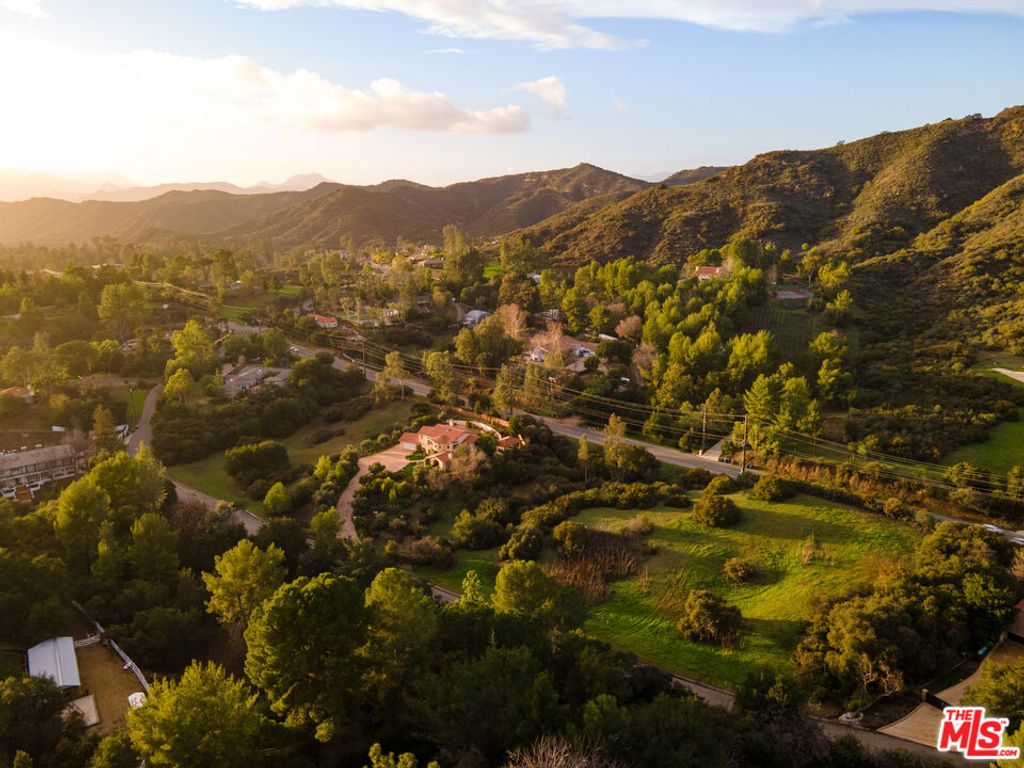 Photo of 2175 Cold Canyon Road, Calabasas, CA 91302 (MLS # 25545495)