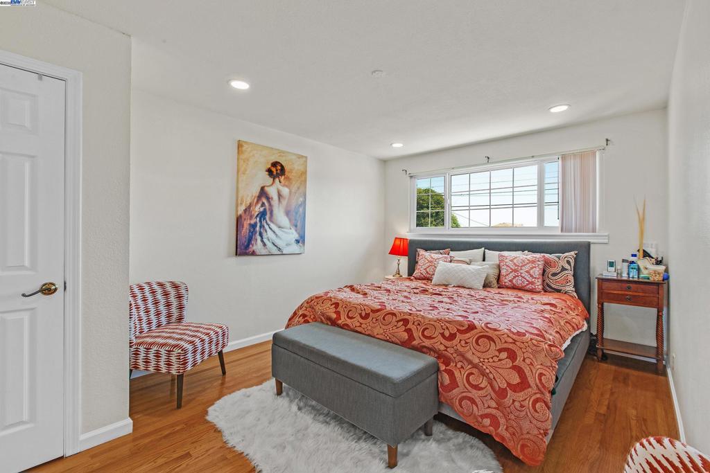 CASTRO VALLEY HT - Residential