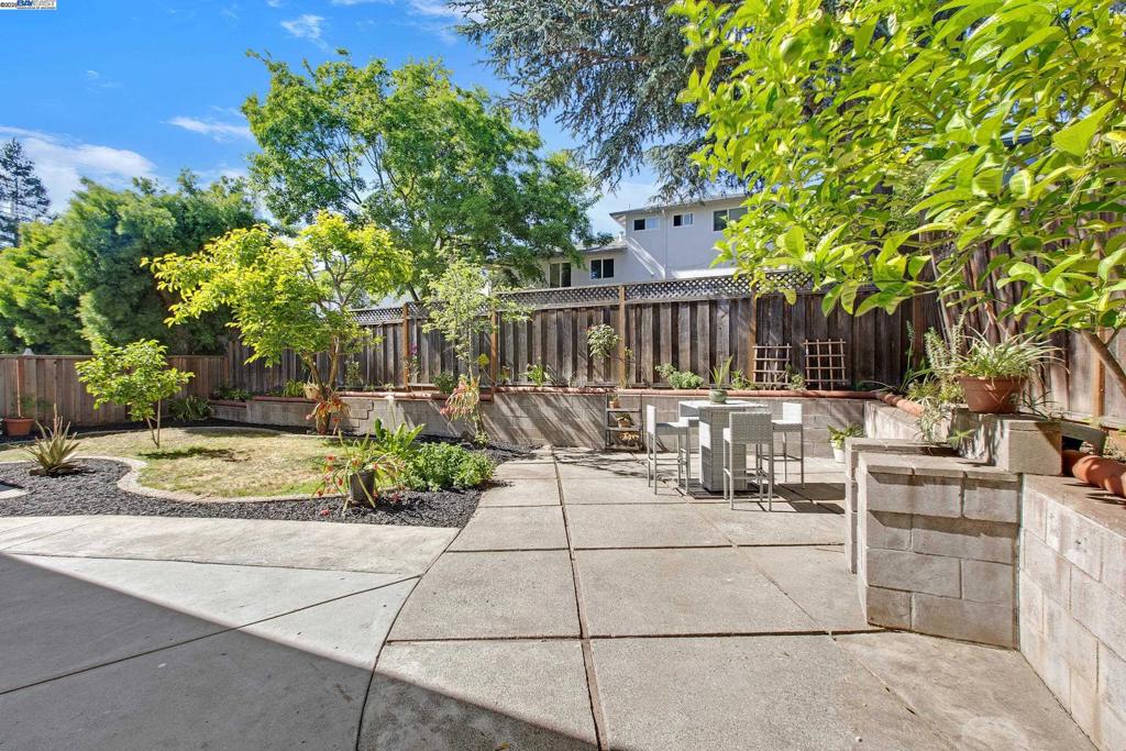 CASTRO VALLEY HT - Residential