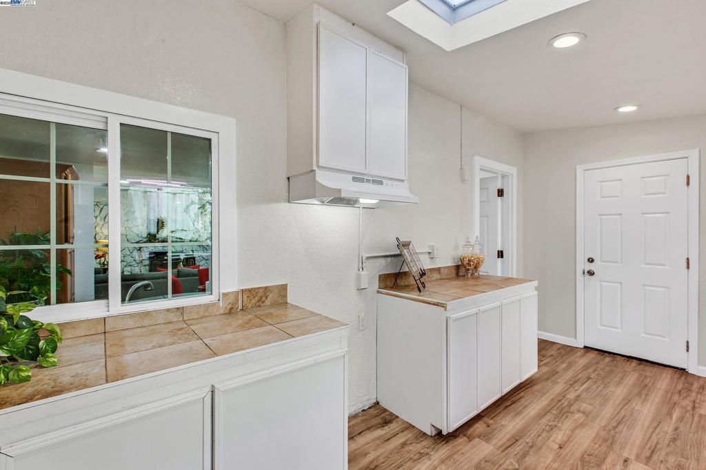 CASTRO VALLEY HT - Residential