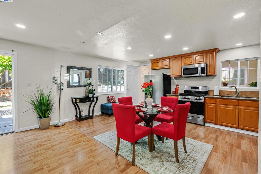 CASTRO VALLEY HT - Residential