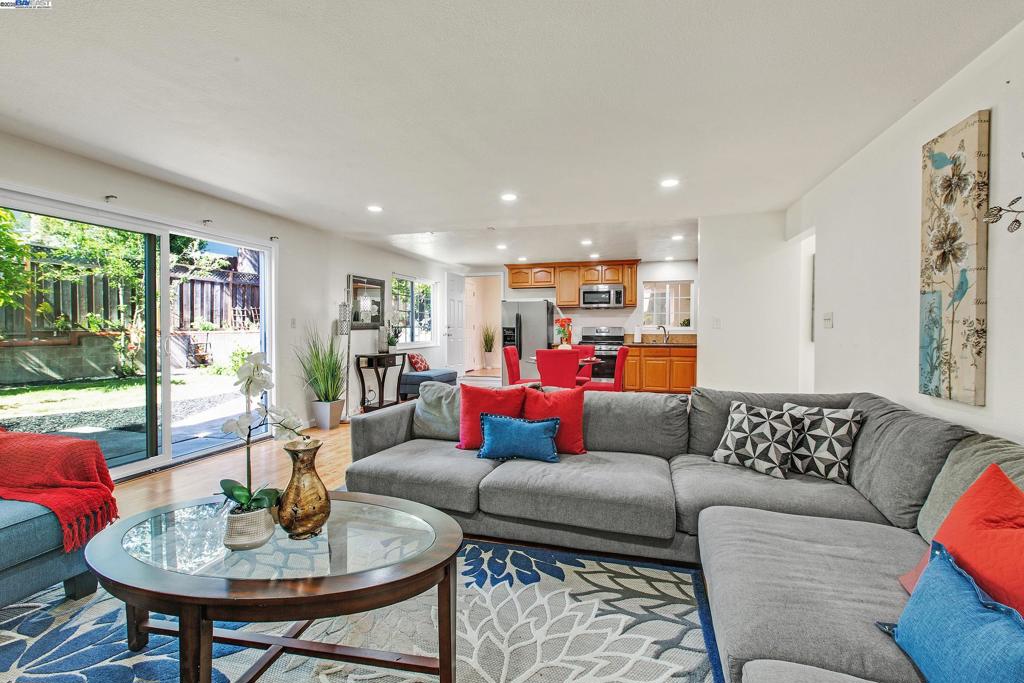 CASTRO VALLEY HT - Residential