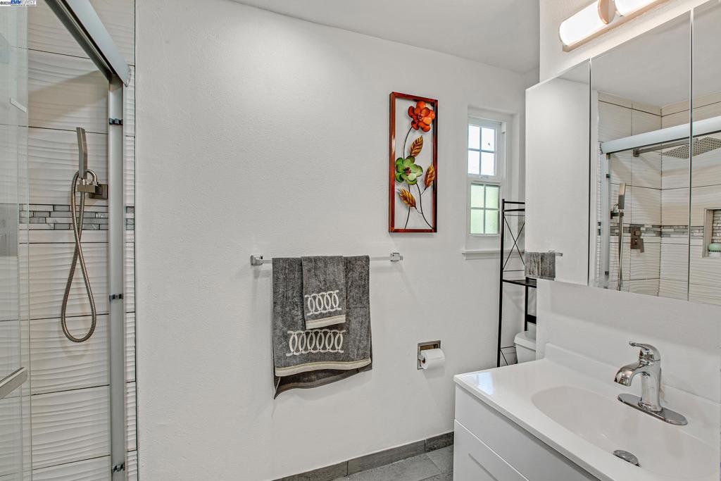 CASTRO VALLEY HT - Residential