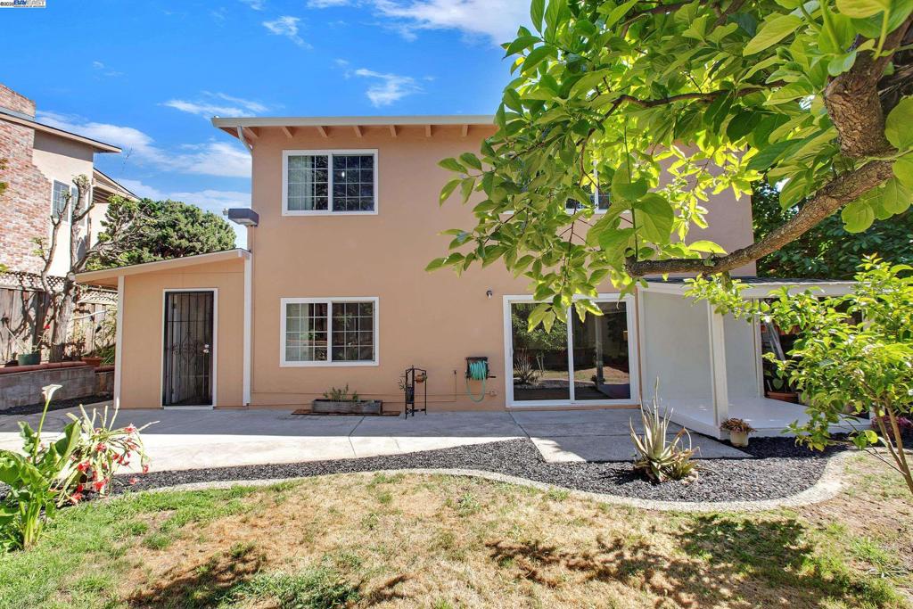 CASTRO VALLEY HT - Residential