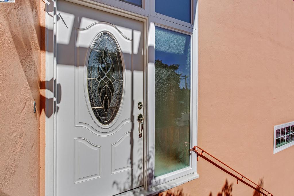 CASTRO VALLEY HT - Residential