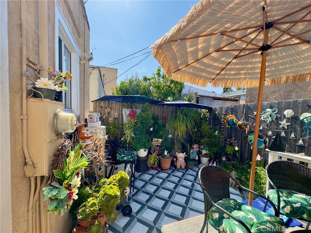 2063 W 220th Street