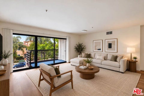 Tiny photo for 1144 12th Street #307, Santa Monica, CA 90403 (MLS # 26988653)