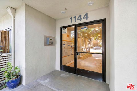 Tiny photo for 1144 12th Street #307, Santa Monica, CA 90403 (MLS # 26988653)