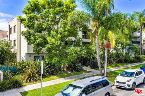 Tiny photo for 1144 12th Street #307, Santa Monica, CA 90403 (MLS # 26988653)
