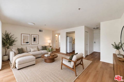 Tiny photo for 1144 12th Street #307, Santa Monica, CA 90403 (MLS # 26988653)