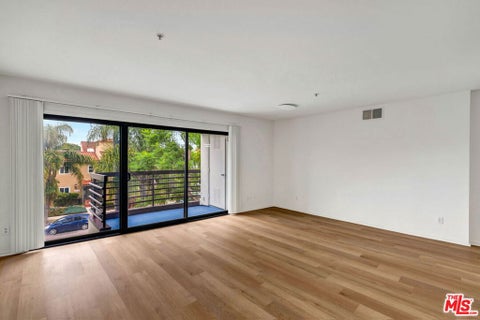 Tiny photo for 1144 12th Street #307, Santa Monica, CA 90403 (MLS # 26988653)