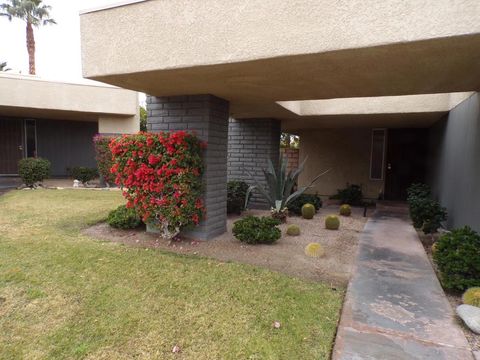 Photo of 1548 Sunflower Court N, Palm Springs, CA 92262 (MLS # 219138745DA)