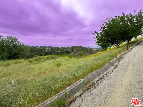 Photo of 1 N Topanga Canyon Boulevard, Woodland Hills, CA 91364 (MLS # 25534953) Photo of 1 N Topanga Canyon Boulevard, Woodland Hills, CA 91364 (MLS # 25534953)