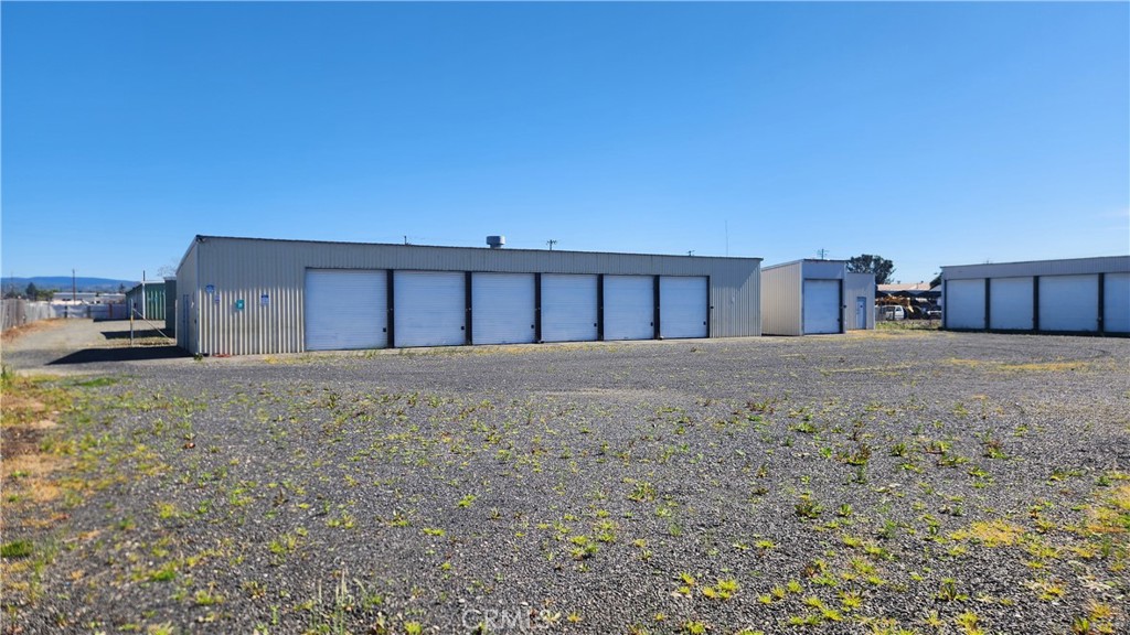 2551 Huntington Lane