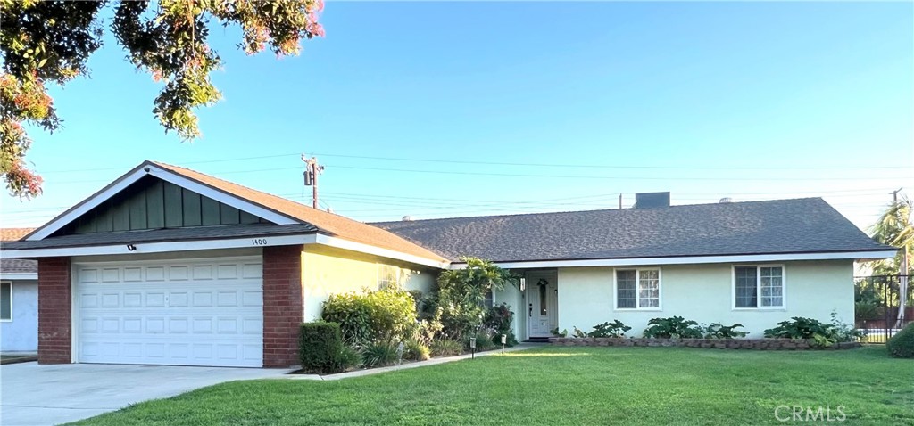 Fully furnished, move-in ready one story home located in the heart of Upland. This beautifully maintained home offers 4 bedrooms 2 bathrooms with many upgrades. Quiet neighborhood, easy access to 210 Freeway and shopping centers. Relaxing time, family gatherings or parties by the poolside with fantastic mountain view.