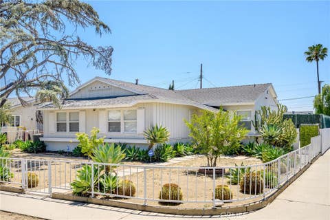 Photo of 11793 Glencrest DR, San Fernando, CA 91340 (MLS # GD26110078)