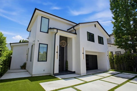 Photo of 4342 Noble Avenue, Sherman Oaks, CA 91403 (MLS # SR26178857)