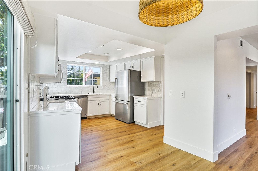 BLUE LANTERN - Residential