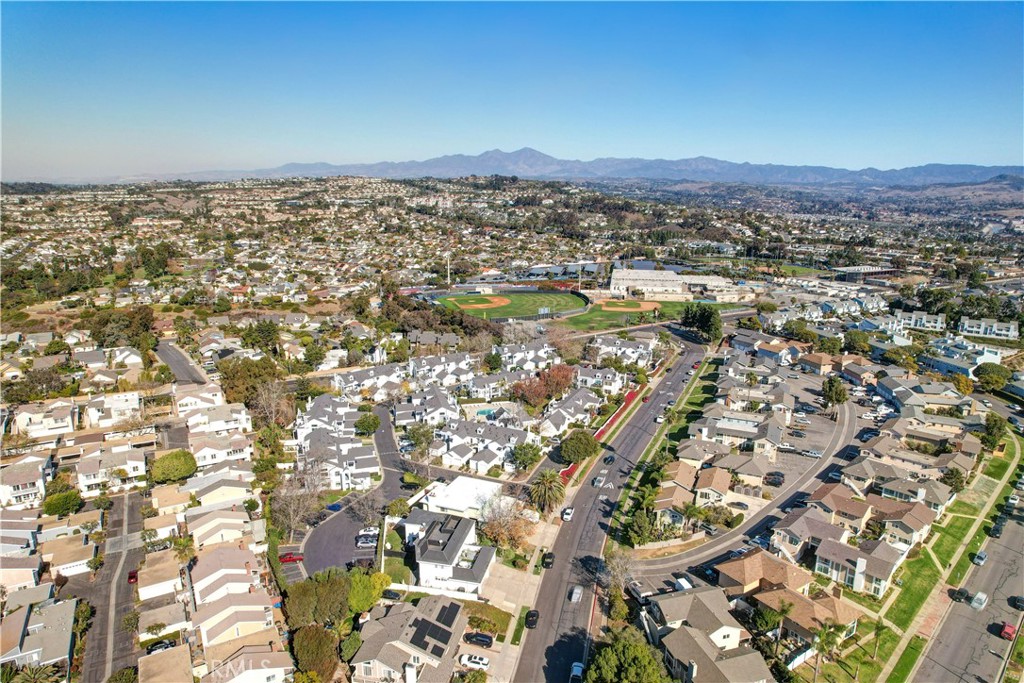 BLUE LANTERN - Residential