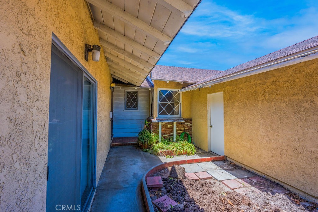 2023 S Janette Lane