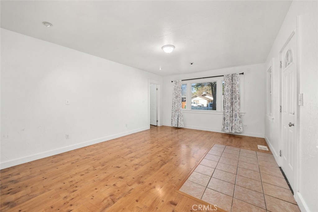 5401 Capistrano Avenue