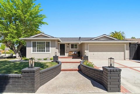 Photo of 6209 Hopi Court, San Jose, CA 95123 (MLS # ML82042089)