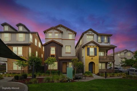 Photo of 1536 Hidden Creek Lane, Milpitas, CA 95035 (MLS # ML82040700)