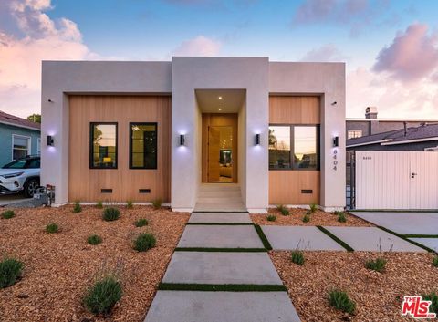 Photo of 8404 Gonzaga Avenue, Los Angeles, CA 90045 (MLS # 26632519)