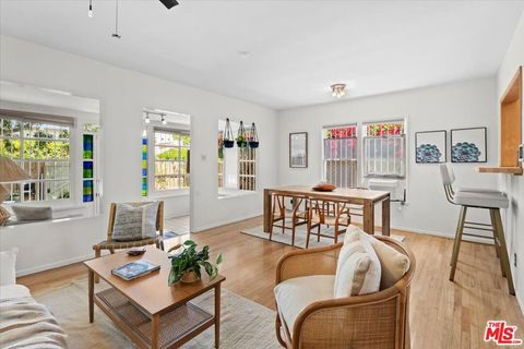 Photo of 130 Wavecrest Avenue, Venice, CA 90291 (MLS # 26827583)