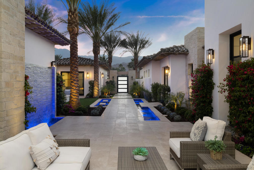 The Hideaway - Residential