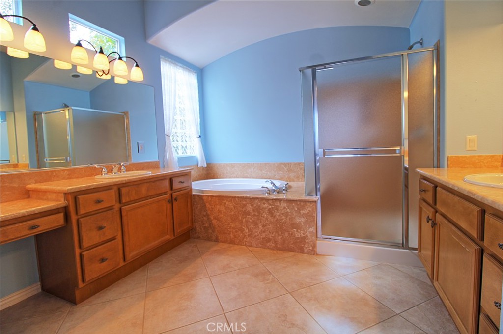 Trilogy - Residential Lease