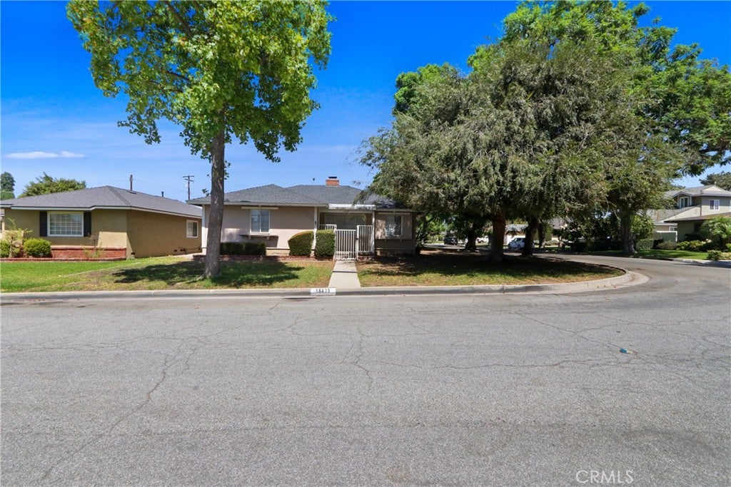 15839 Risley Avenue