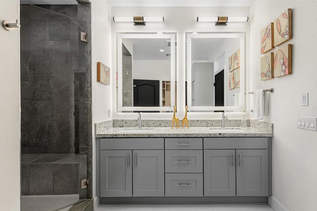 Park Escoba - Residential