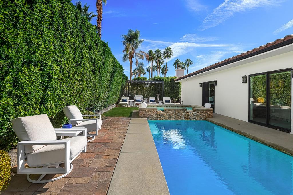 Park Escoba - Residential