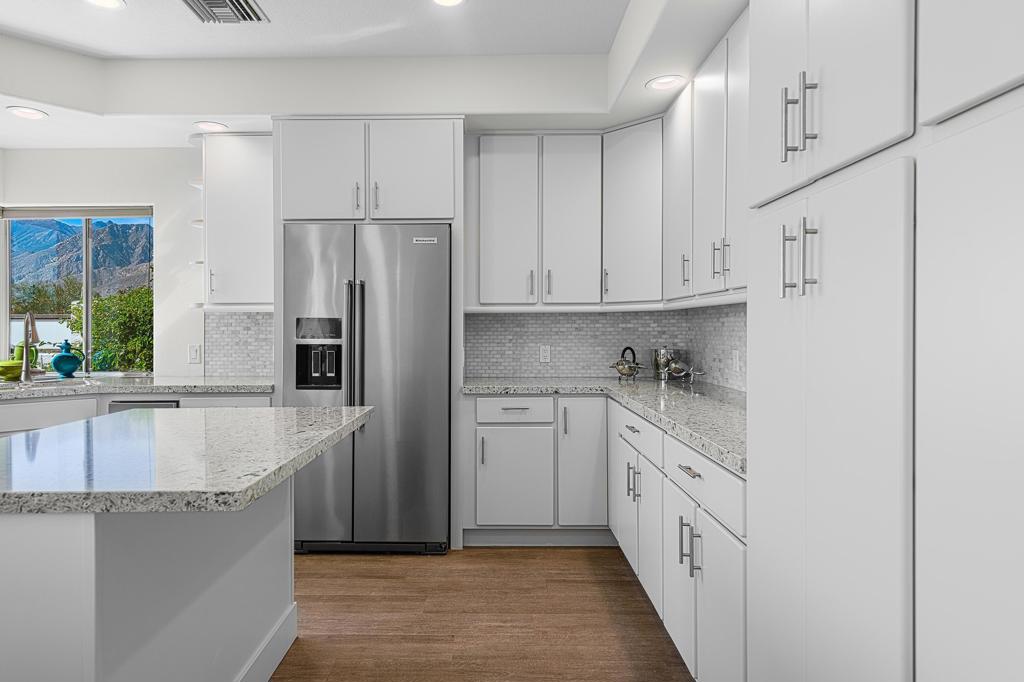 Park Escoba - Residential