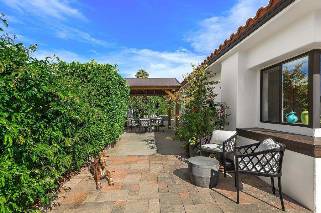 Park Escoba - Residential