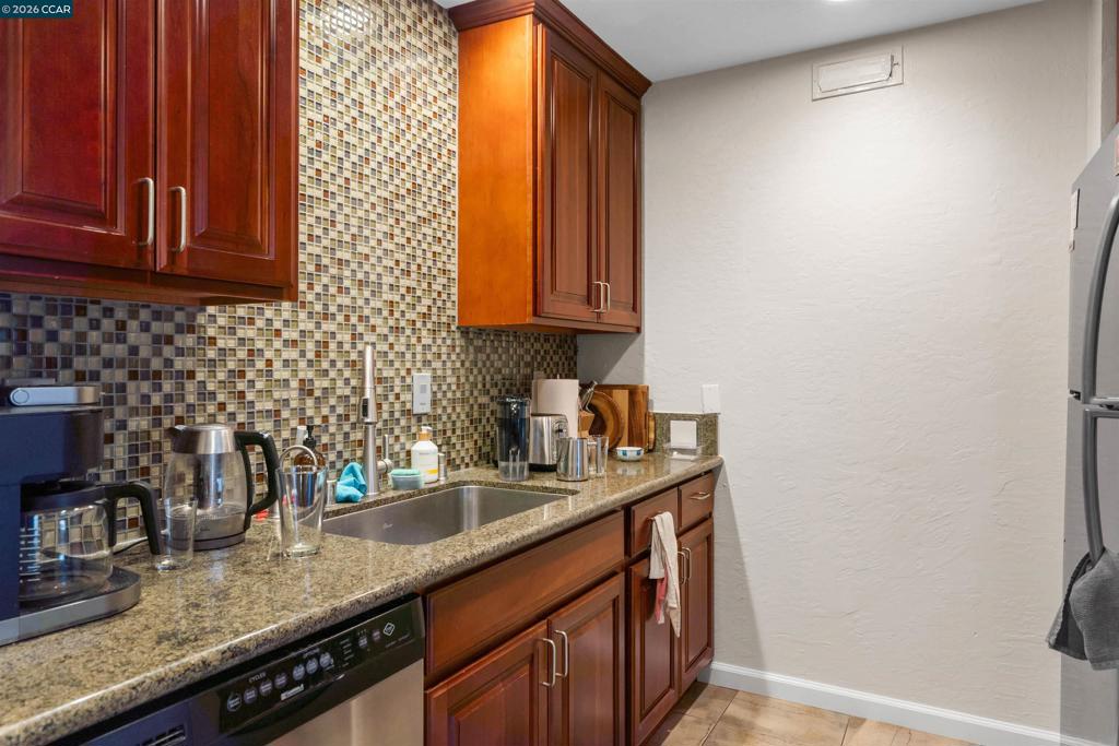 330 N Civic Dr 410