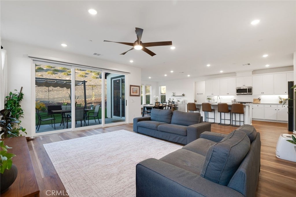 Photo of 28619 Sunny Ridge Terrace, Castaic, CA 91384 (MLS # BB26197519)
