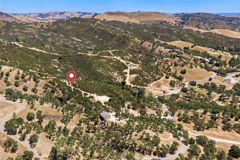Photo of 6240 Nacimiento Shores Road, Lake Nacimiento, CA 93426 (MLS # PI26121500)