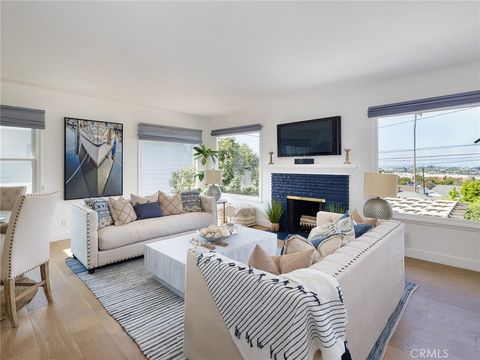 Tiny photo for 237 Via Los Miradores, Redondo Beach, CA 90277 (MLS # SB25224292)