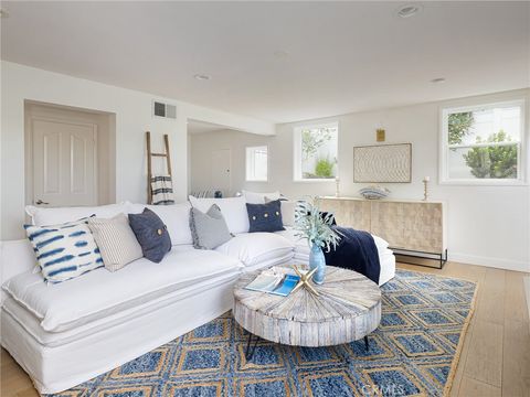 Tiny photo for 237 Via Los Miradores, Redondo Beach, CA 90277 (MLS # SB25224292)