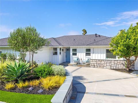 Tiny photo for 237 Via Los Miradores, Redondo Beach, CA 90277 (MLS # SB25224292)