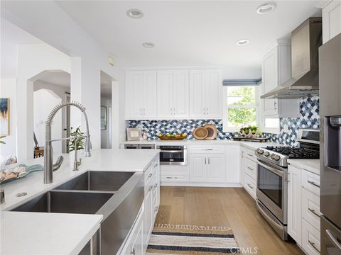 Tiny photo for 237 Via Los Miradores, Redondo Beach, CA 90277 (MLS # SB25224292)