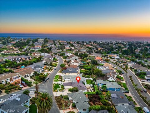 Tiny photo for 237 Via Los Miradores, Redondo Beach, CA 90277 (MLS # SB25224292)