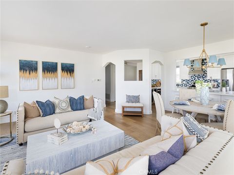 Tiny photo for 237 Via Los Miradores, Redondo Beach, CA 90277 (MLS # SB25224292)