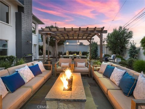 Tiny photo for 237 Via Los Miradores, Redondo Beach, CA 90277 (MLS # SB25224292)