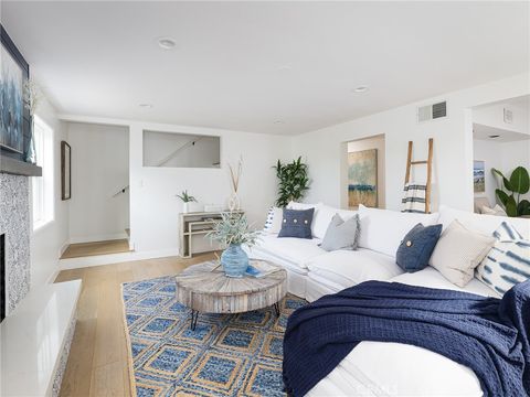 Tiny photo for 237 Via Los Miradores, Redondo Beach, CA 90277 (MLS # SB25224292)