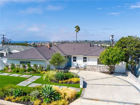 Tiny photo for 237 Via Los Miradores, Redondo Beach, CA 90277 (MLS # SB25224292)