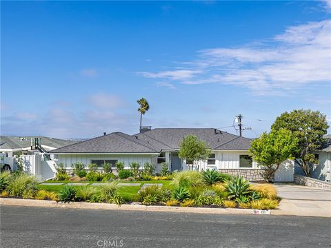 Tiny photo for 237 Via Los Miradores, Redondo Beach, CA 90277 (MLS # SB25224292)