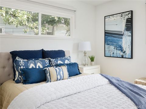 Tiny photo for 237 Via Los Miradores, Redondo Beach, CA 90277 (MLS # SB25224292)